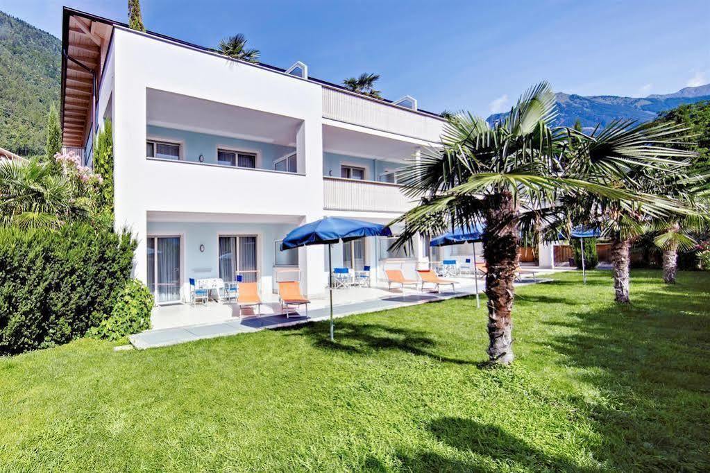 Glanzhof Hotel & Apartments Marlengo Exterior foto